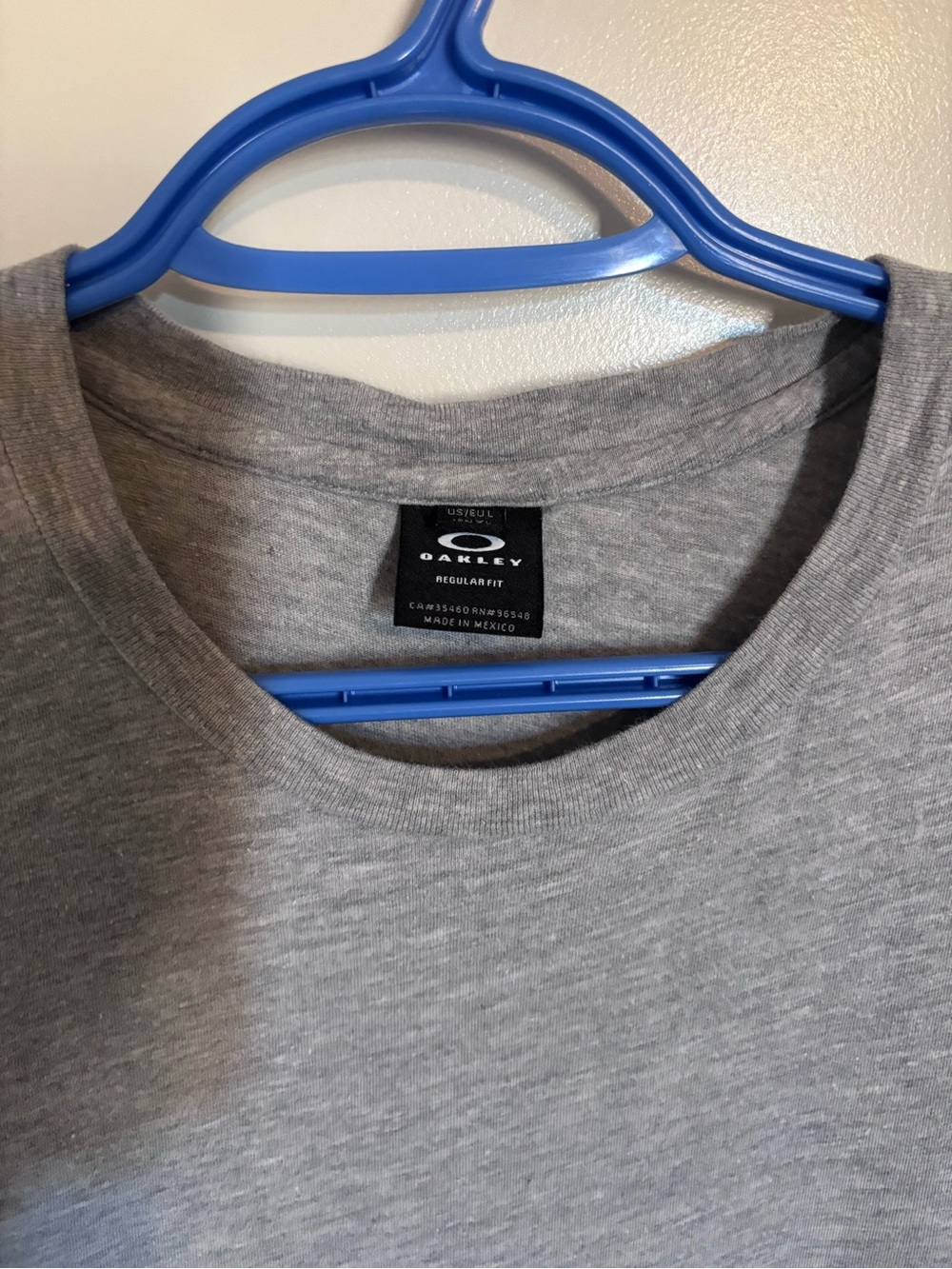 Oakley Men's Regular Fit Short Sleeve Crew Tee in Light Gray - Picture 3 of 4